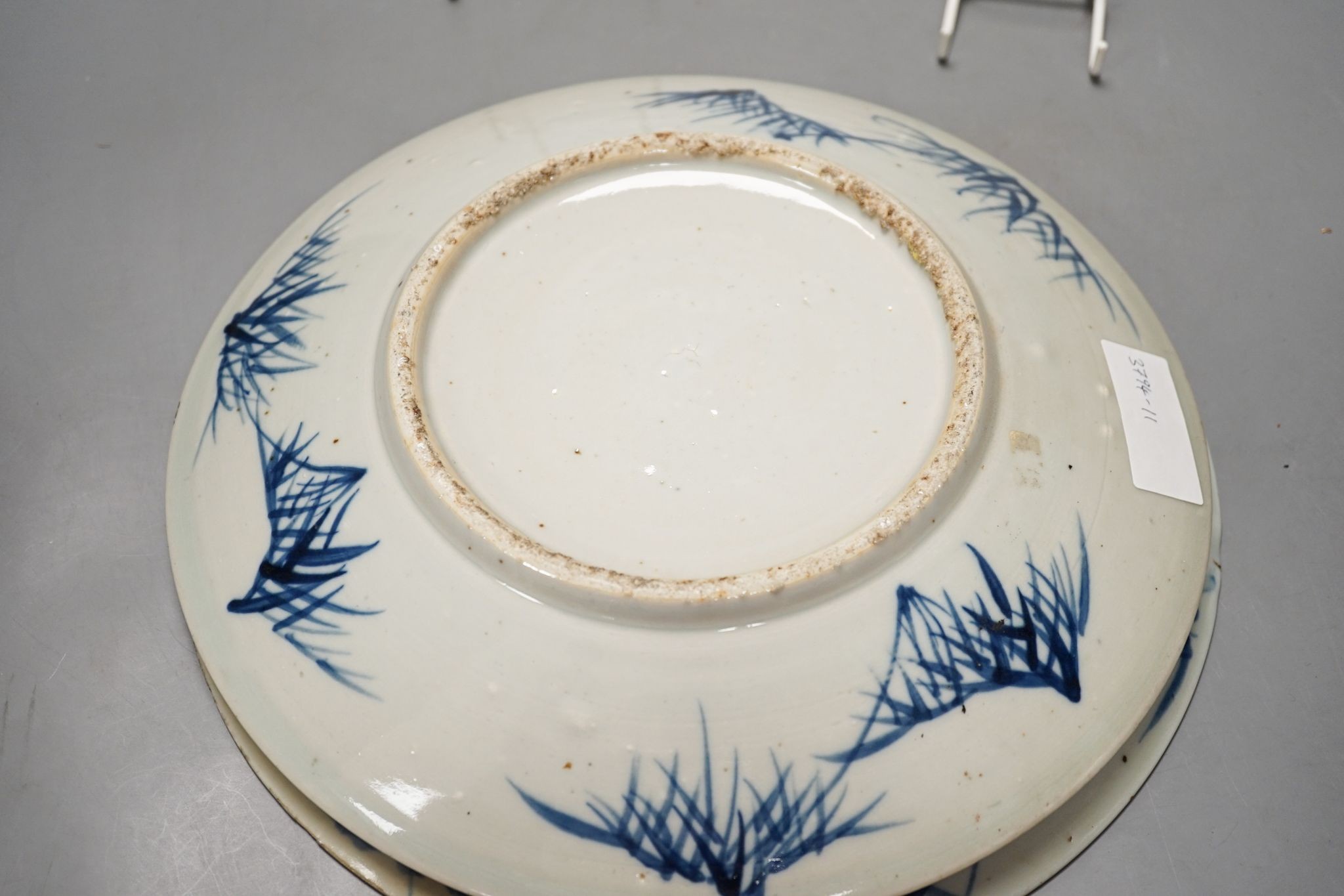 Two 19th century Chinese blue and white dishes 30cm